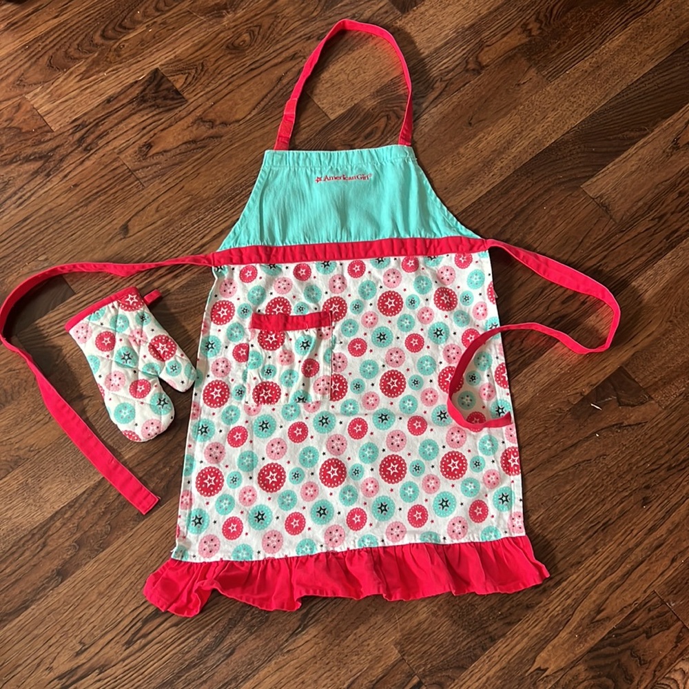 William Sonoma American Girl Child’s Cotton Apron & Oven Mitt Set